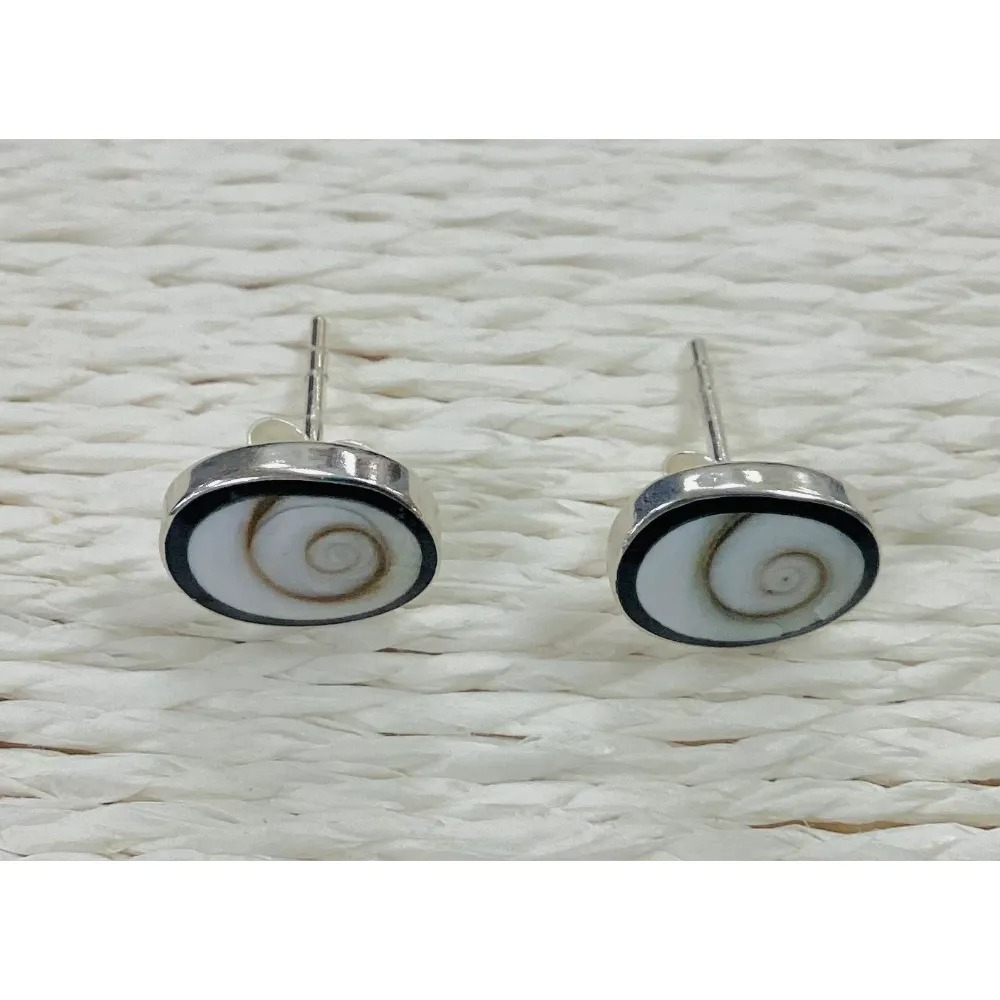 shiva studs black onyx